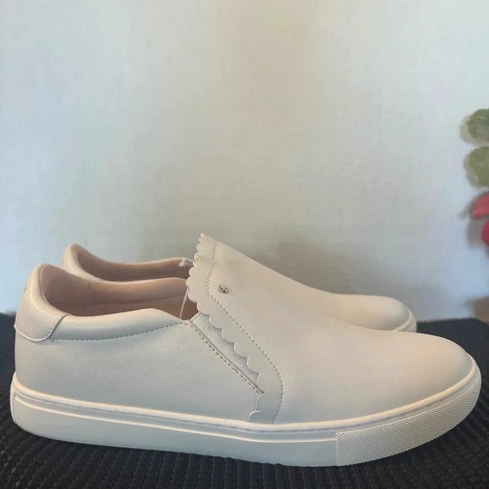 🆕Kate Spade Leather Slip-On Sneakers